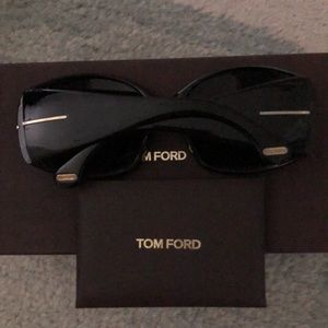 TOM FORD - Lara Sunglasses - Retro Vibe -- an original quiet luxury brand